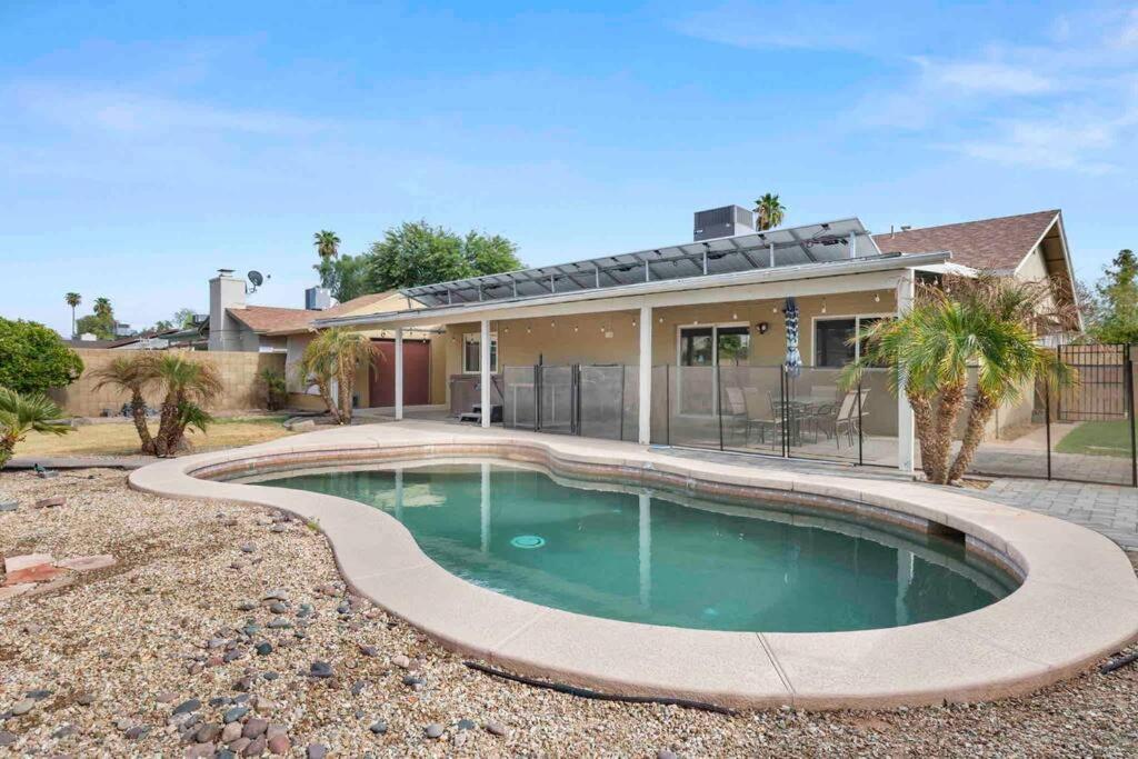 Spacious Cozy Home In Tempe Jacuzzi Pool King Bed! エクステリア 写真