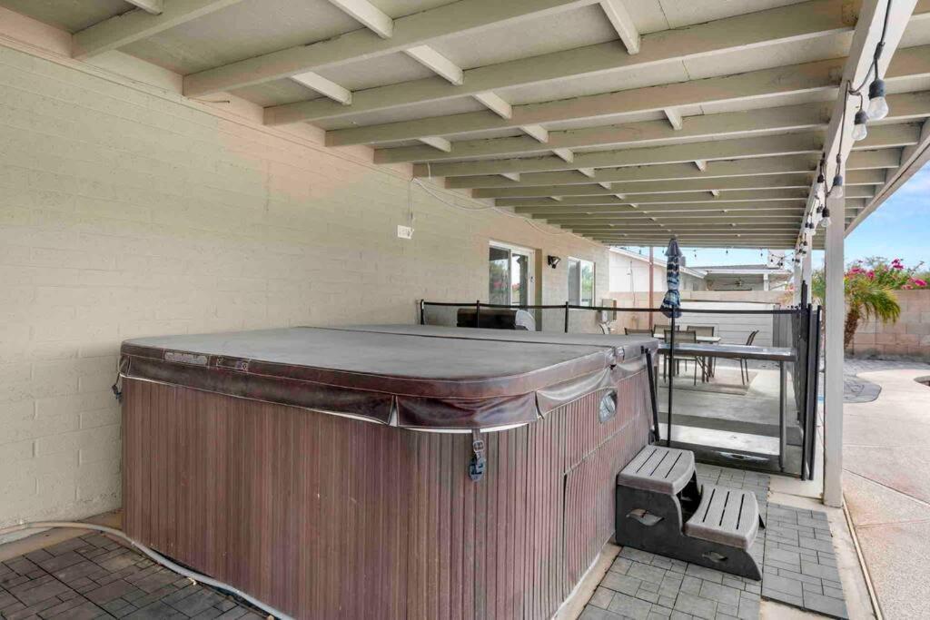 Spacious Cozy Home In Tempe Jacuzzi Pool King Bed! エクステリア 写真